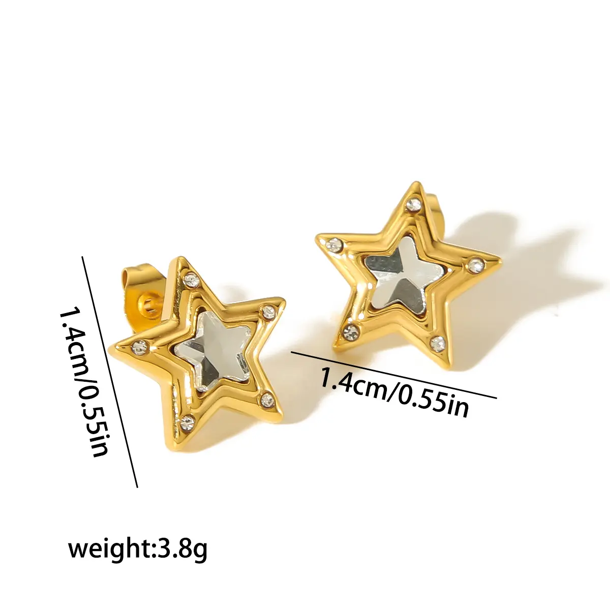 1 paio di orecchini a bottone da donna in acciaio inossidabile con strass intarsiati, stile semplice e dolce, con stella intrecciata geometrica, placcati in oro 18 carati h5 Immagine2